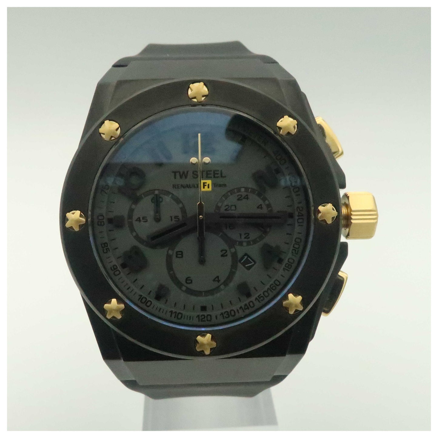 Front view of TW Steel Renault F1 Team Pilot Men's Quartz Watch TW682-SDV