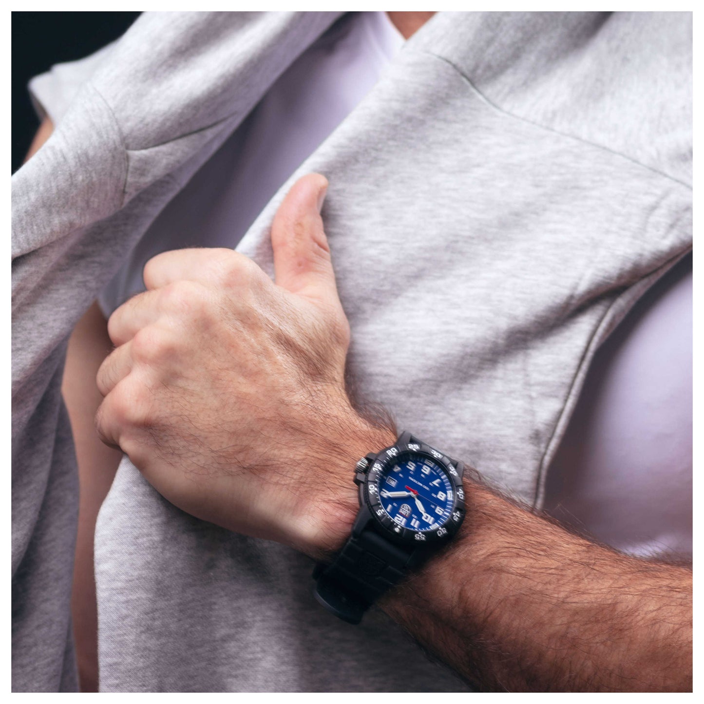 Luminox Volition Men's Quartz Watch XS.0323.L - Image #10