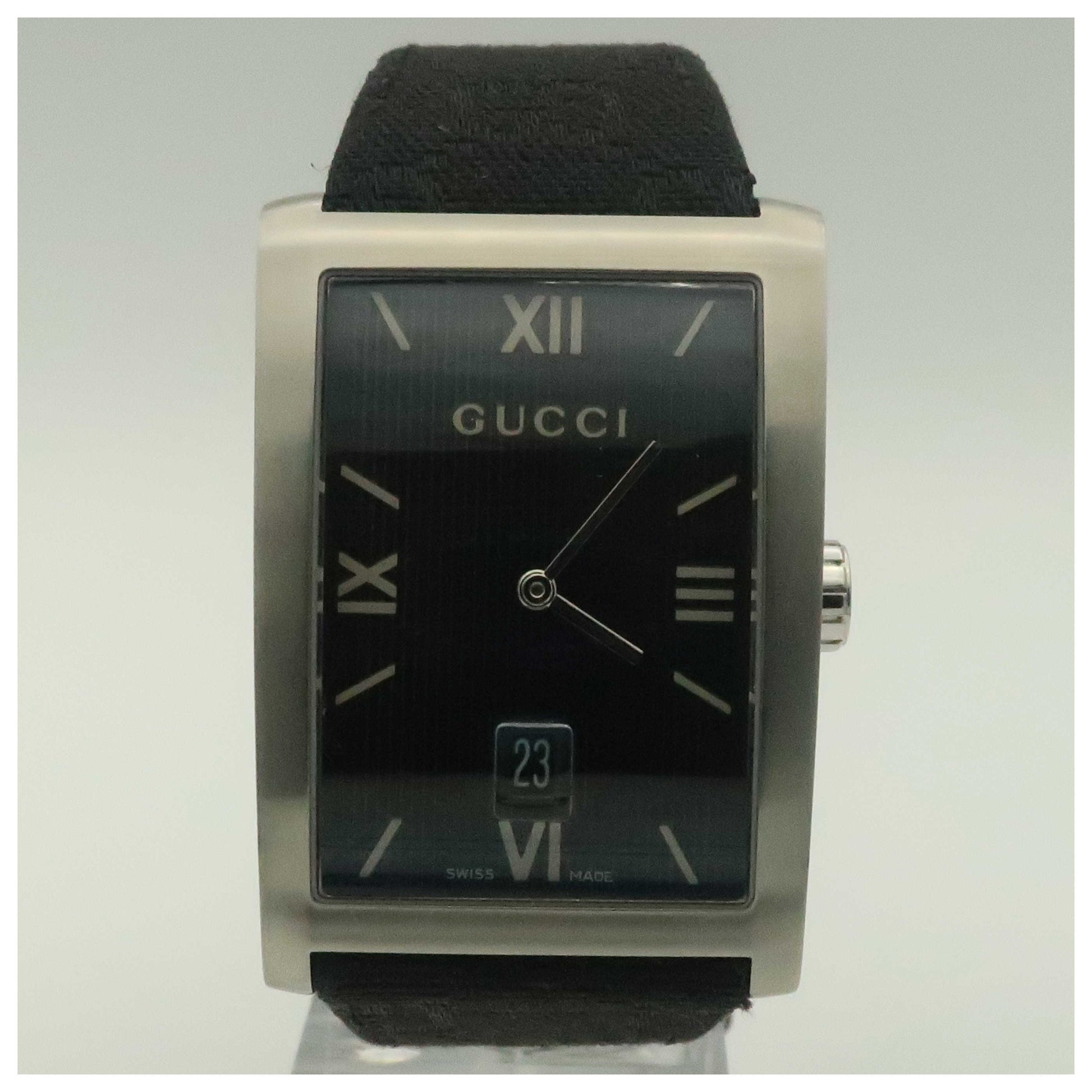 Front view of Gucci 8600 Women's Swiss Quartz (Battery-Powered) Watch YA086316-PO