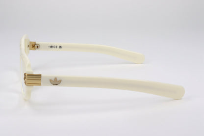 WHITE variant third image