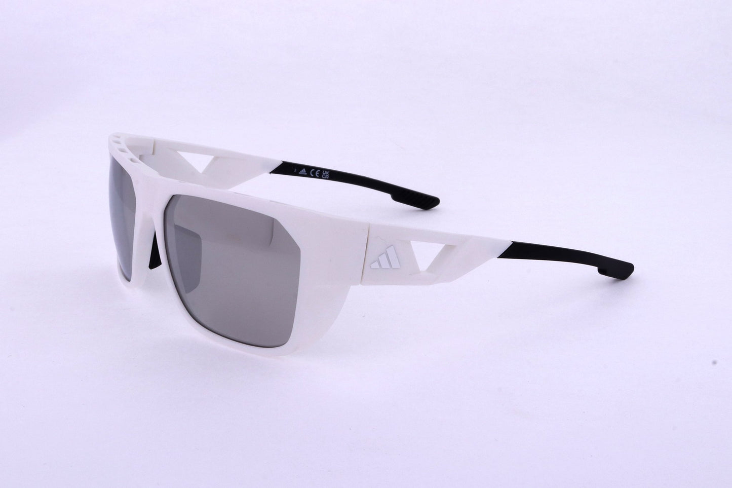 WHITE 1 variant second image