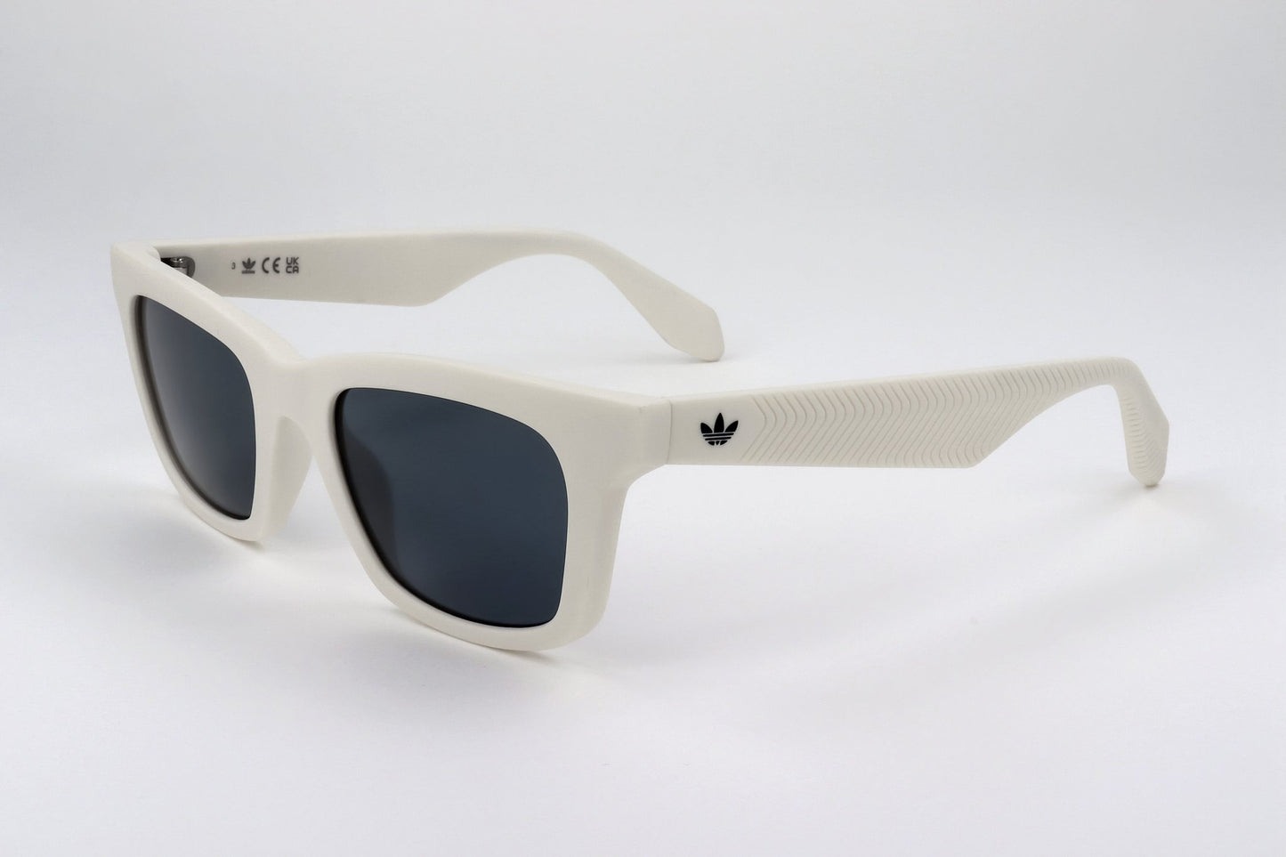 WHITE variant second image