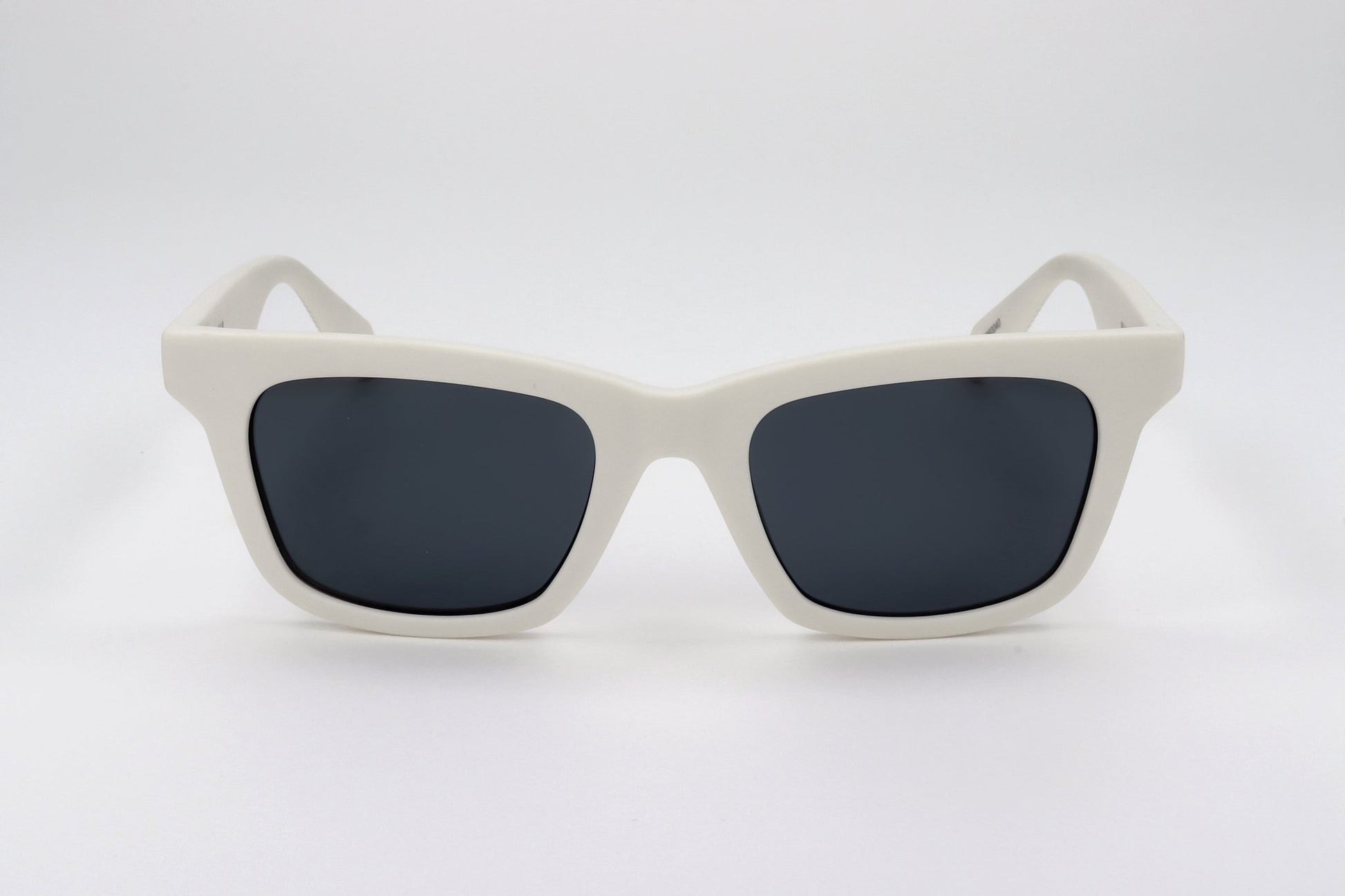WHITE variant main image