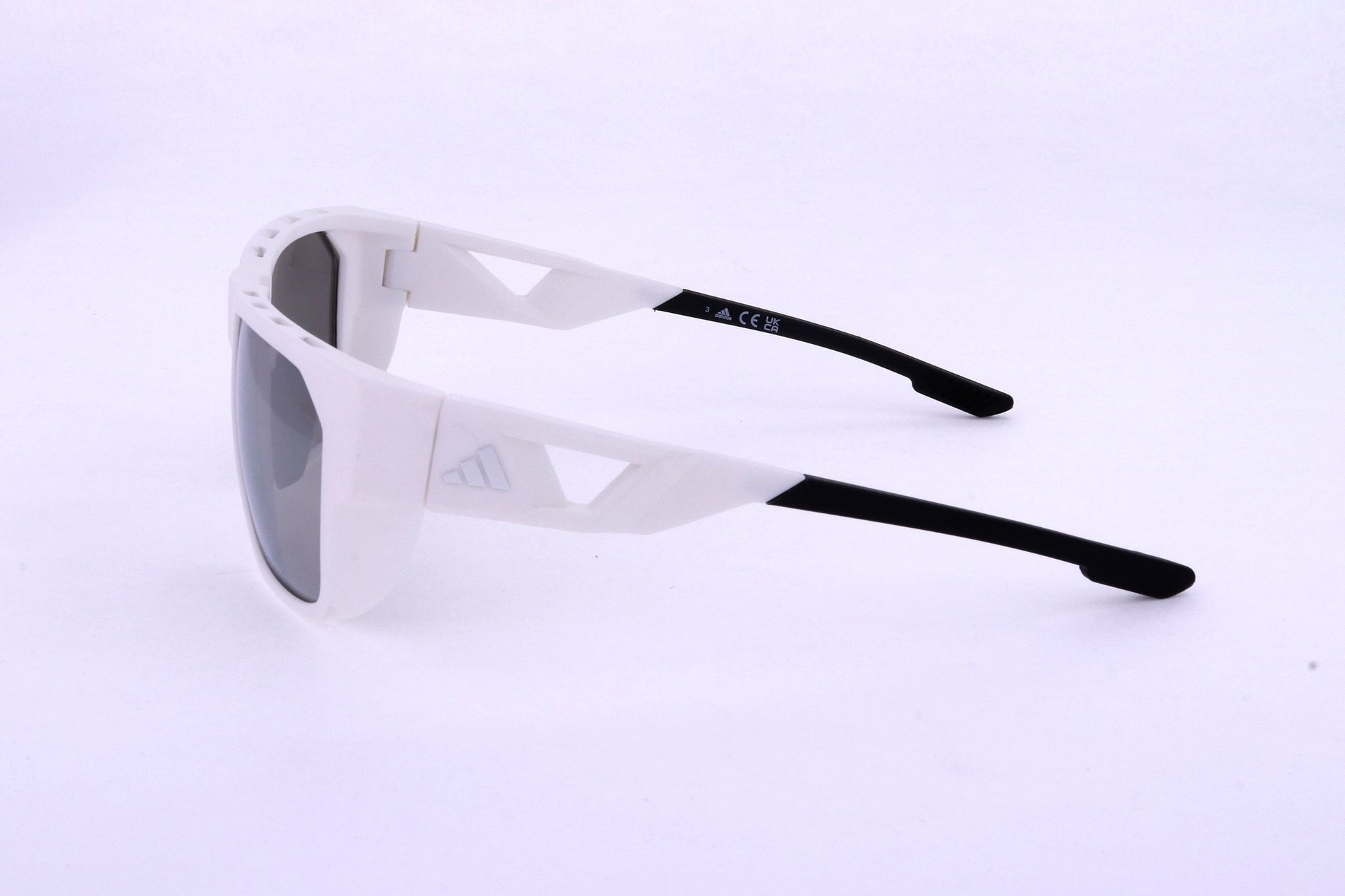 WHITE 1 variant third image