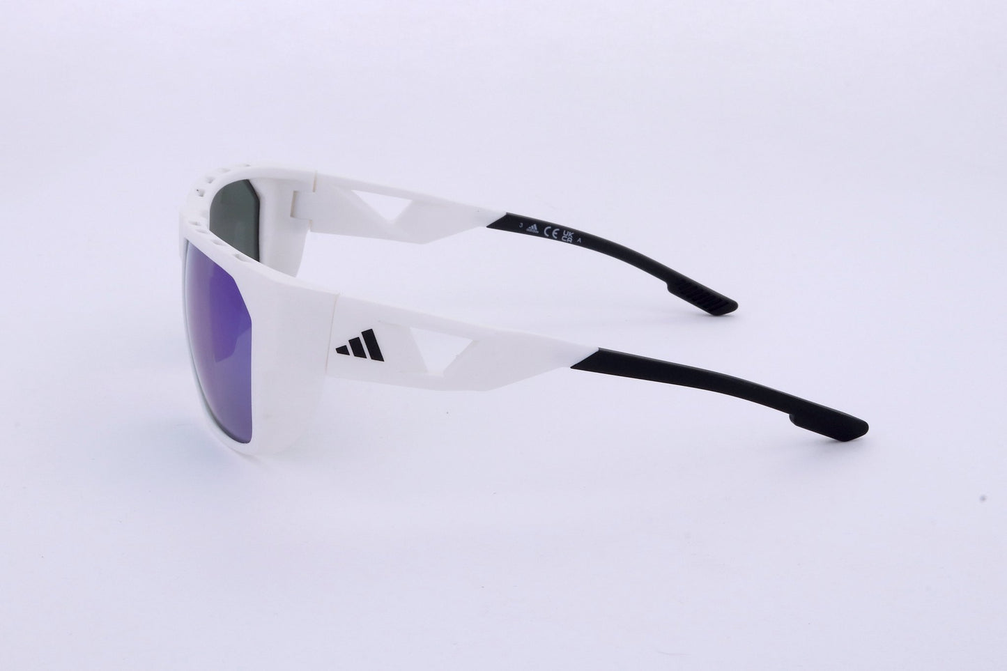 WHITE 2 variant third image