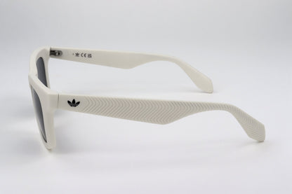 WHITE variant third image