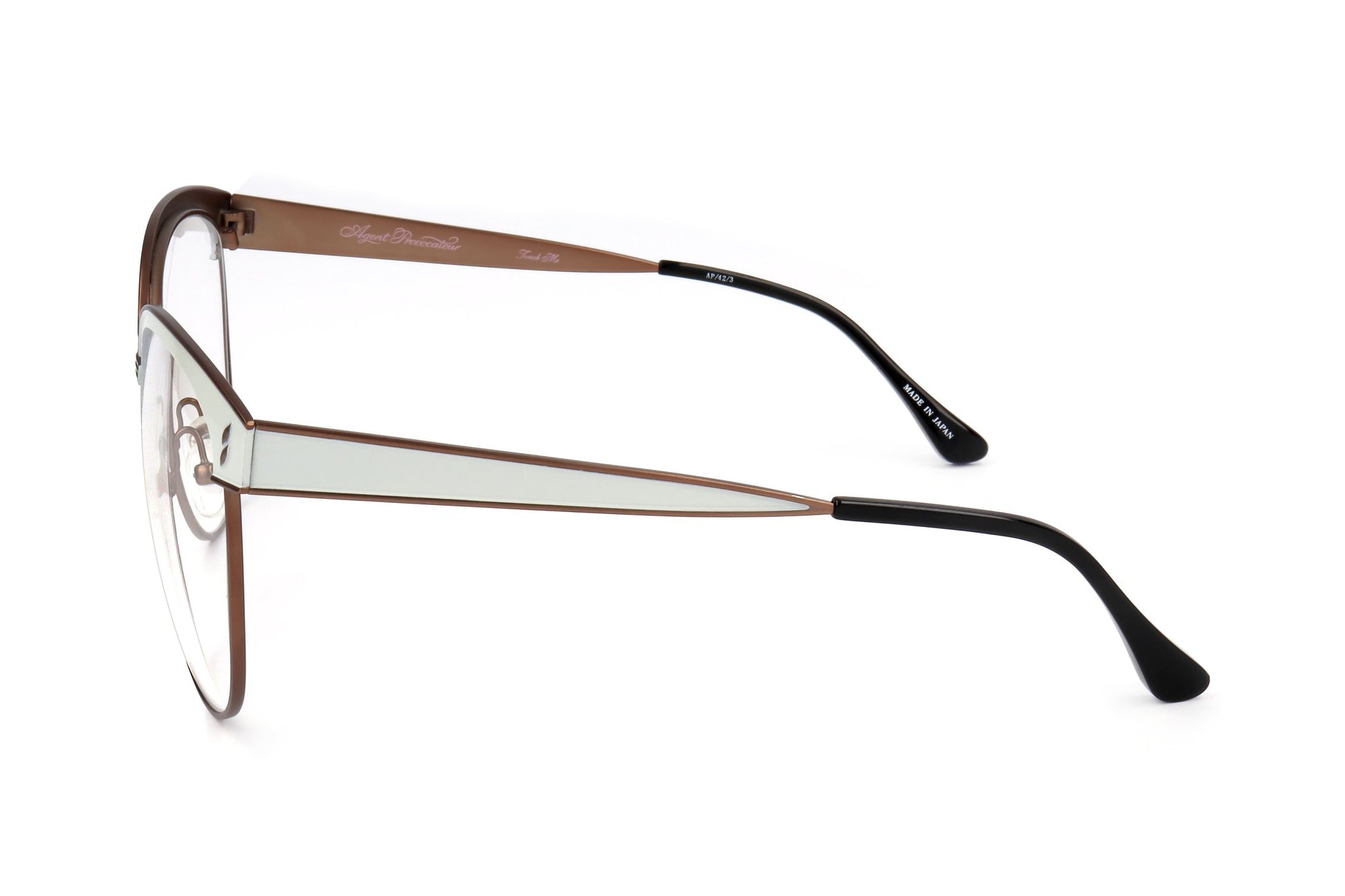 WHITE variant third image